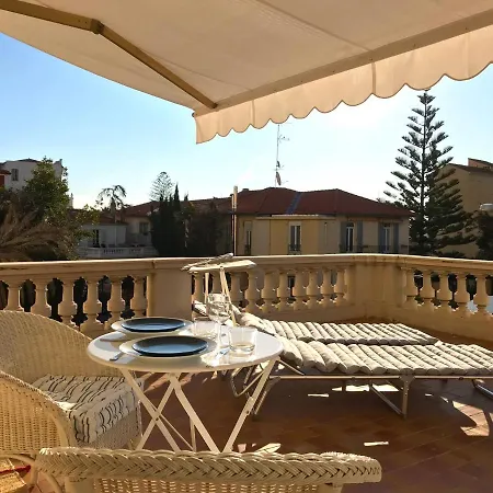 Apartment Le Louvre-terrasse-centre